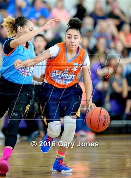 Thumbnail 1 in 2016 Sacramento Optimist All-Stars North vs South photogallery.