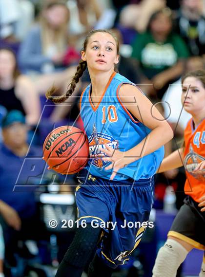 Thumbnail 2 in 2016 Sacramento Optimist All-Stars North vs South photogallery.
