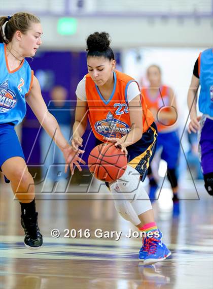 Thumbnail 1 in 2016 Sacramento Optimist All-Stars North vs South photogallery.