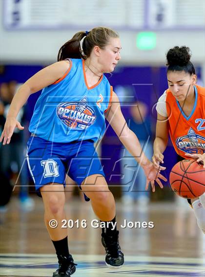 Thumbnail 2 in 2016 Sacramento Optimist All-Stars North vs South photogallery.