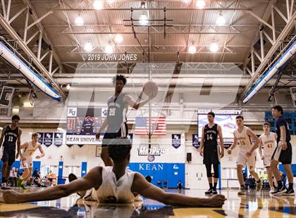 Thumbnail 2 in Perkiomen vs. St. Thomas More (Metro Classic) photogallery.