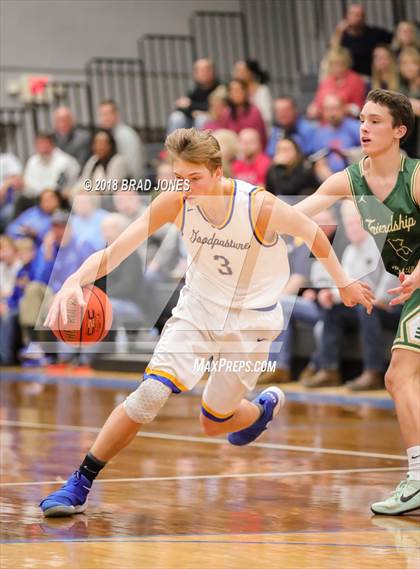 Thumbnail 3 in Friendship Christian vs Goodpasture Christian (TSSAA District 4-A Semifinal) photogallery.