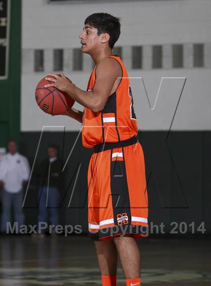 Thumbnail 1 in Mamaroneck vs Brewster (7th Annual Putnam Challenge) photogallery.