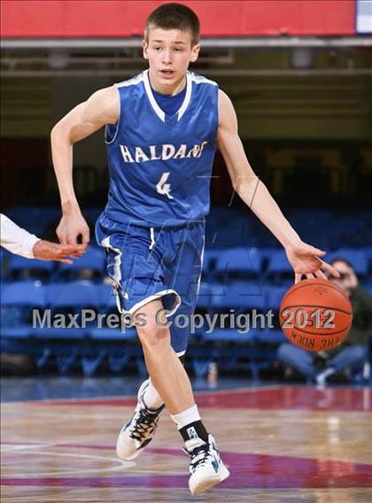 Thumbnail 3 in Haldane vs. Tuckahoe (Class C Semifinal) photogallery.