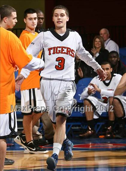 Thumbnail 3 in Haldane vs. Tuckahoe (Class C Semifinal) photogallery.