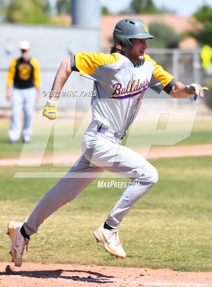 Thumbnail 2 in Manitou Springs vs. Baker (Coach Bob Invitational) photogallery.