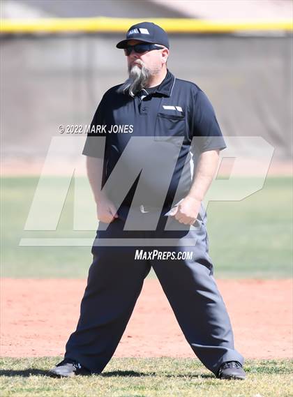 Thumbnail 3 in Manitou Springs vs. Baker (Coach Bob Invitational) photogallery.