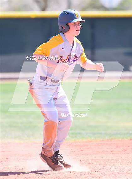 Thumbnail 1 in Manitou Springs vs. Baker (Coach Bob Invitational) photogallery.