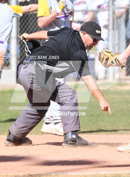 Thumbnail 3 in Manitou Springs vs. Baker (Coach Bob Invitational) photogallery.