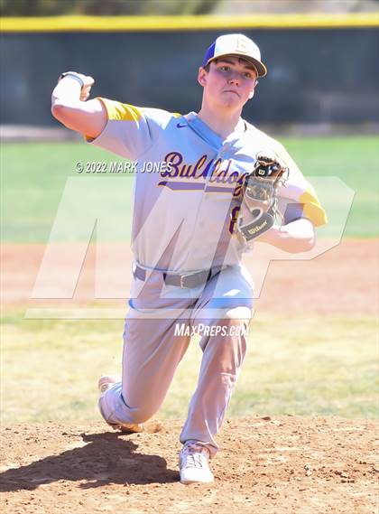 Thumbnail 1 in Manitou Springs vs. Baker (Coach Bob Invitational) photogallery.