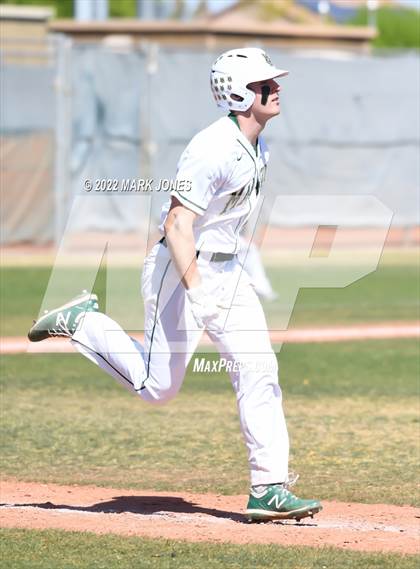 Thumbnail 2 in Manitou Springs vs. Baker (Coach Bob Invitational) photogallery.