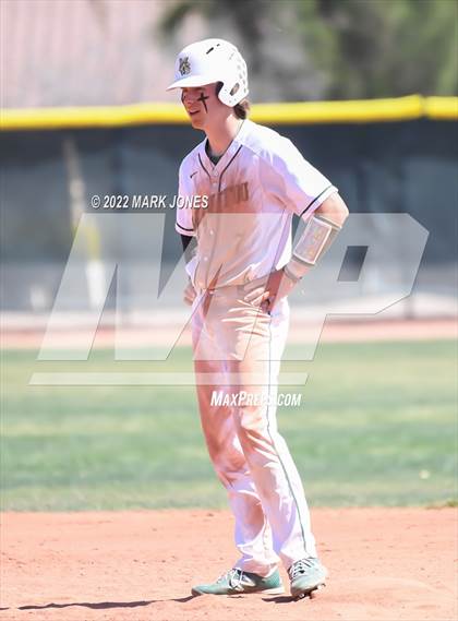 Thumbnail 1 in Manitou Springs vs. Baker (Coach Bob Invitational) photogallery.