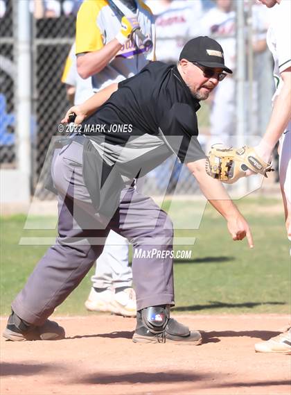 Thumbnail 1 in Manitou Springs vs. Baker (Coach Bob Invitational) photogallery.
