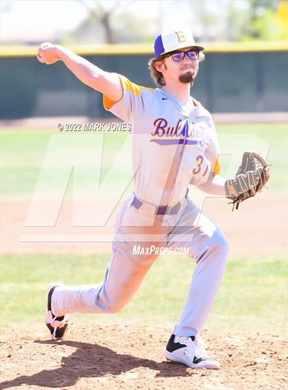 Thumbnail 3 in Manitou Springs vs. Baker (Coach Bob Invitational) photogallery.