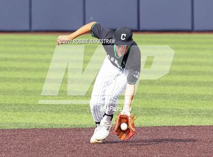 Thumbnail 1 in Southlake Carroll vs. Keller (UIL 6A Regional Finals Game 2) photogallery.