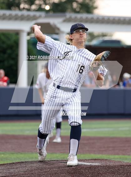 Thumbnail 3 in Southlake Carroll vs. Keller (UIL 6A Regional Finals Game 2) photogallery.