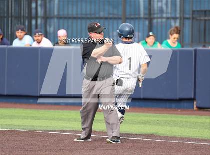 Thumbnail 1 in Southlake Carroll vs. Keller (UIL 6A Regional Finals Game 2) photogallery.