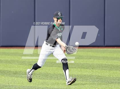 Thumbnail 3 in Southlake Carroll vs. Keller (UIL 6A Regional Finals Game 2) photogallery.