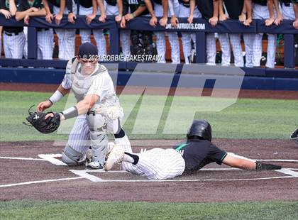 Thumbnail 2 in Southlake Carroll vs. Keller (UIL 6A Regional Finals Game 2) photogallery.