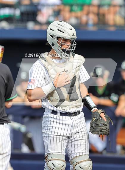 Thumbnail 2 in Southlake Carroll vs. Keller (UIL 6A Regional Finals Game 2) photogallery.
