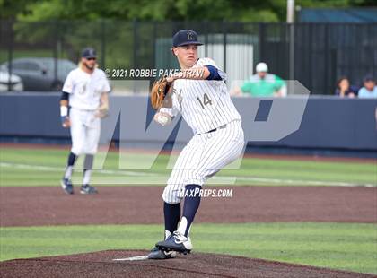 Thumbnail 1 in Southlake Carroll vs. Keller (UIL 6A Regional Finals Game 2) photogallery.