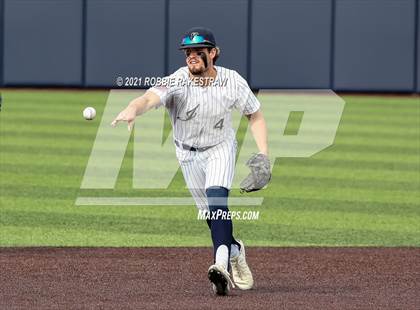 Thumbnail 1 in Southlake Carroll vs. Keller (UIL 6A Regional Finals Game 2) photogallery.