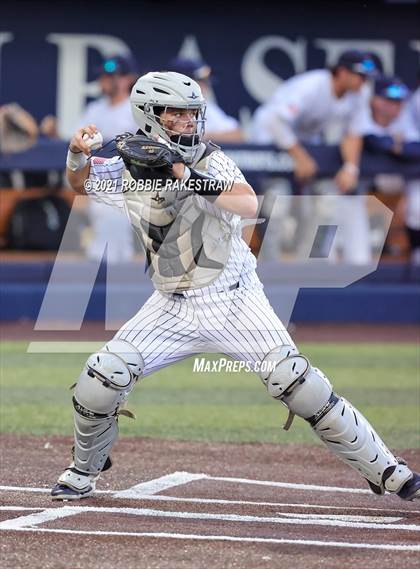 Thumbnail 3 in Southlake Carroll vs. Keller (UIL 6A Regional Finals Game 2) photogallery.