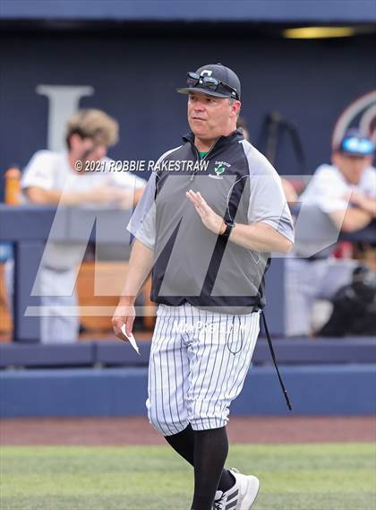Thumbnail 2 in Southlake Carroll vs. Keller (UIL 6A Regional Finals Game 2) photogallery.