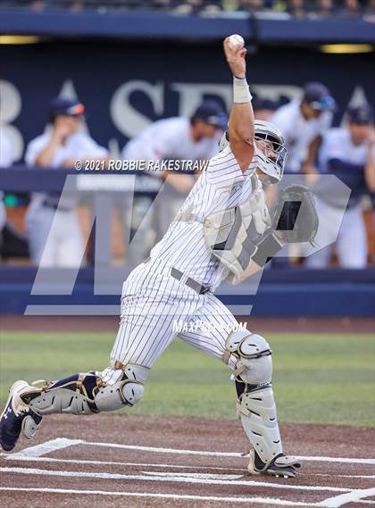 Thumbnail 1 in Southlake Carroll vs. Keller (UIL 6A Regional Finals Game 2) photogallery.