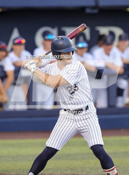 Thumbnail 3 in Southlake Carroll vs. Keller (UIL 6A Regional Finals Game 2) photogallery.