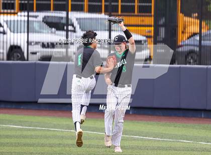 Thumbnail 3 in Southlake Carroll vs. Keller (UIL 6A Regional Finals Game 2) photogallery.