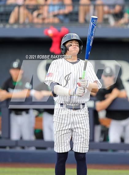 Thumbnail 1 in Southlake Carroll vs. Keller (UIL 6A Regional Finals Game 2) photogallery.