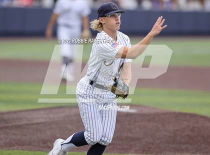Thumbnail 1 in Southlake Carroll vs. Keller (UIL 6A Regional Finals Game 2) photogallery.