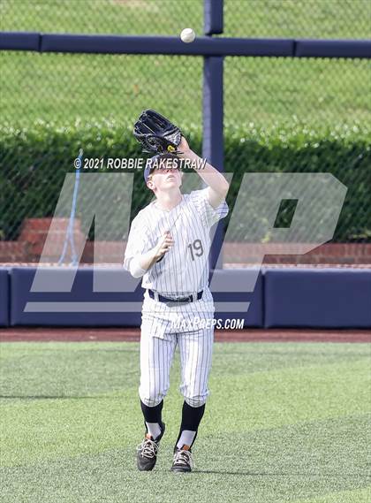 Thumbnail 2 in Southlake Carroll vs. Keller (UIL 6A Regional Finals Game 2) photogallery.