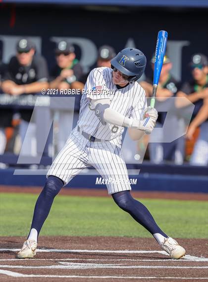 Thumbnail 3 in Southlake Carroll vs. Keller (UIL 6A Regional Finals Game 2) photogallery.