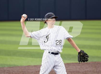 Thumbnail 2 in Southlake Carroll vs. Keller (UIL 6A Regional Finals Game 2) photogallery.