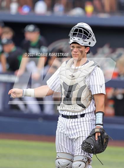Thumbnail 3 in Southlake Carroll vs. Keller (UIL 6A Regional Finals Game 2) photogallery.