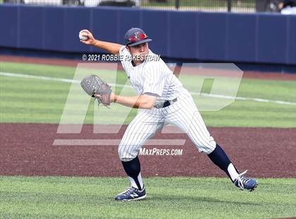Thumbnail 1 in Southlake Carroll vs. Keller (UIL 6A Regional Finals Game 2) photogallery.
