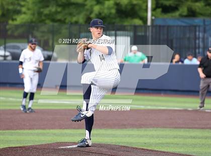 Thumbnail 3 in Southlake Carroll vs. Keller (UIL 6A Regional Finals Game 2) photogallery.