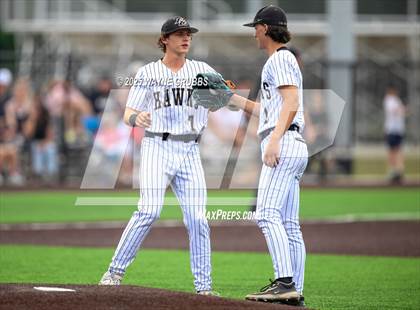 Thumbnail 1 in Pleasant Grove vs. Lindale (UIL 4A D1 Region Finals) photogallery.