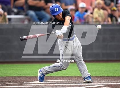 Thumbnail 2 in Pleasant Grove vs. Lindale (UIL 4A D1 Region Finals) photogallery.