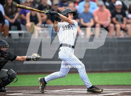 Thumbnail 2 in Pleasant Grove vs. Lindale (UIL 4A D1 Region Finals) photogallery.