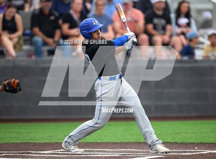 Thumbnail 2 in Pleasant Grove vs. Lindale (UIL 4A D1 Region Finals) photogallery.