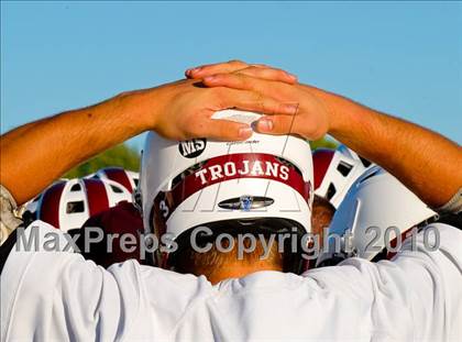 Thumbnail 1 in Aquinas vs. Corning East (NYSPHSAA Class C Semifinal) photogallery.