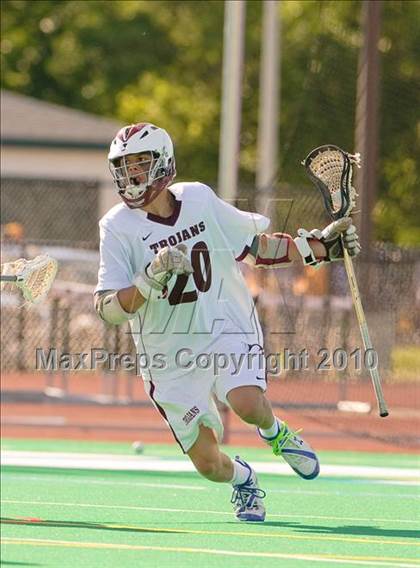 Thumbnail 2 in Aquinas vs. Corning East (NYSPHSAA Class C Semifinal) photogallery.