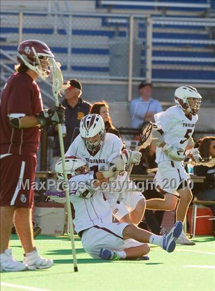 Thumbnail 2 in Aquinas vs. Corning East (NYSPHSAA Class C Semifinal) photogallery.