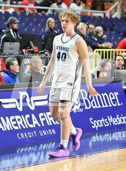 Thumbnail 3 in Deer Valley vs. Sahuaro (AIA 4A Final) photogallery.