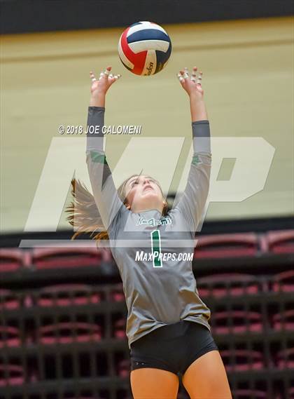 Thumbnail 3 in Reagan [Ronald] vs O'Connor (Class 6A Bidistrict) photogallery.