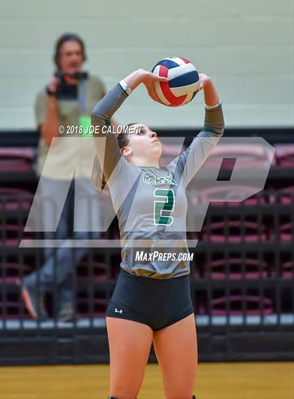 Thumbnail 2 in Reagan [Ronald] vs O'Connor (Class 6A Bidistrict) photogallery.