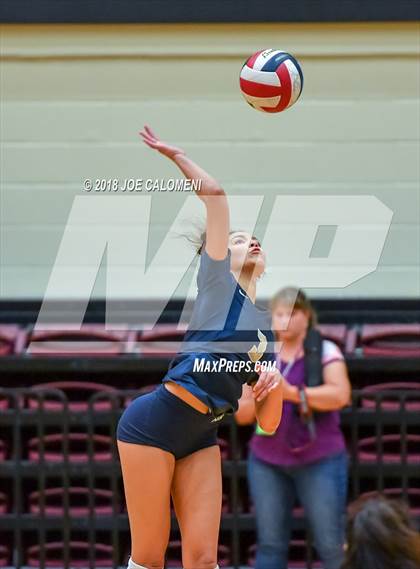Thumbnail 2 in Reagan [Ronald] vs O'Connor (Class 6A Bidistrict) photogallery.